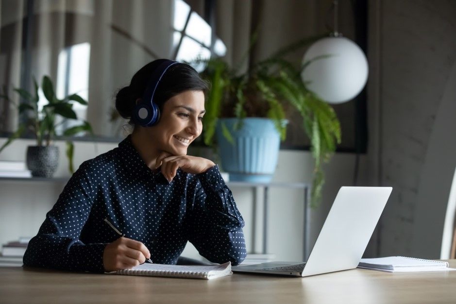 Are you looking for support on how to write a Fellowship? Join Dr Emma Williams as she guides you through the A-Z of writing a fellowship, bringing her wealth of experience, friendly style & passion for helping #postdocs with their #careers. Find out more: buff.ly/3UZo8G3