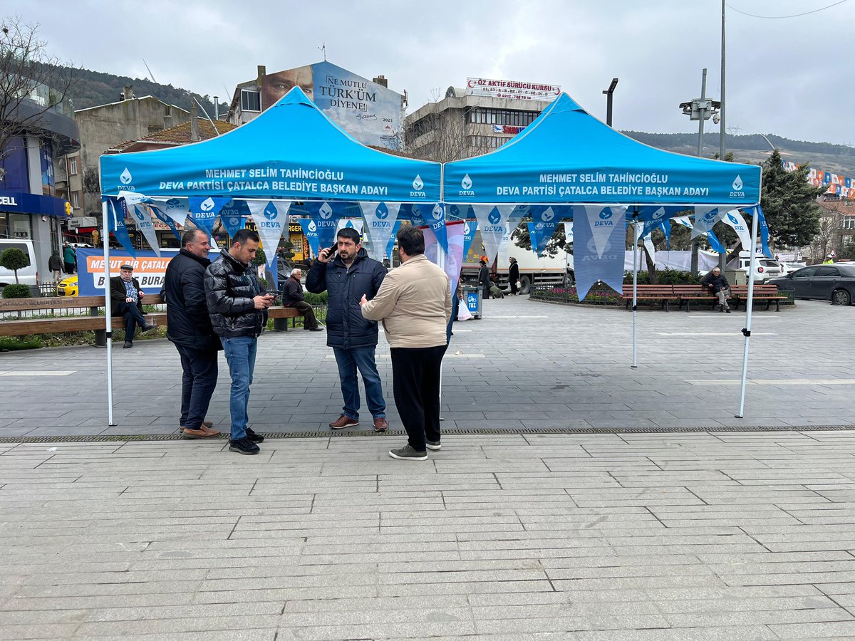 Bugün Cuma Namazı Sonrası Standımıza Uğradık Ama Ne Yazıkki Yine Masa Sandalye ve Standımızın Etrafındaki Bayraklar Ne Hikmetse Sökülmüş. Önemli Değil Bizde Bayrak Masa Sandalye Çok. 

<a href="/alibabacan/">Ali Babacan</a> <a href="/avidrissahin/">Av. İdris Şahin</a> <a href="/MSTahincioglu13/">Mehmet Selim Tahincioğlu </a> <a href="/A_HakanAgaoglu/">Ali Hakan Ağaoğlu</a> <a href="/istanbuldadeva/">DEVA Partisi İstanbul</a> @CatalcayaDeva 
💧🌱