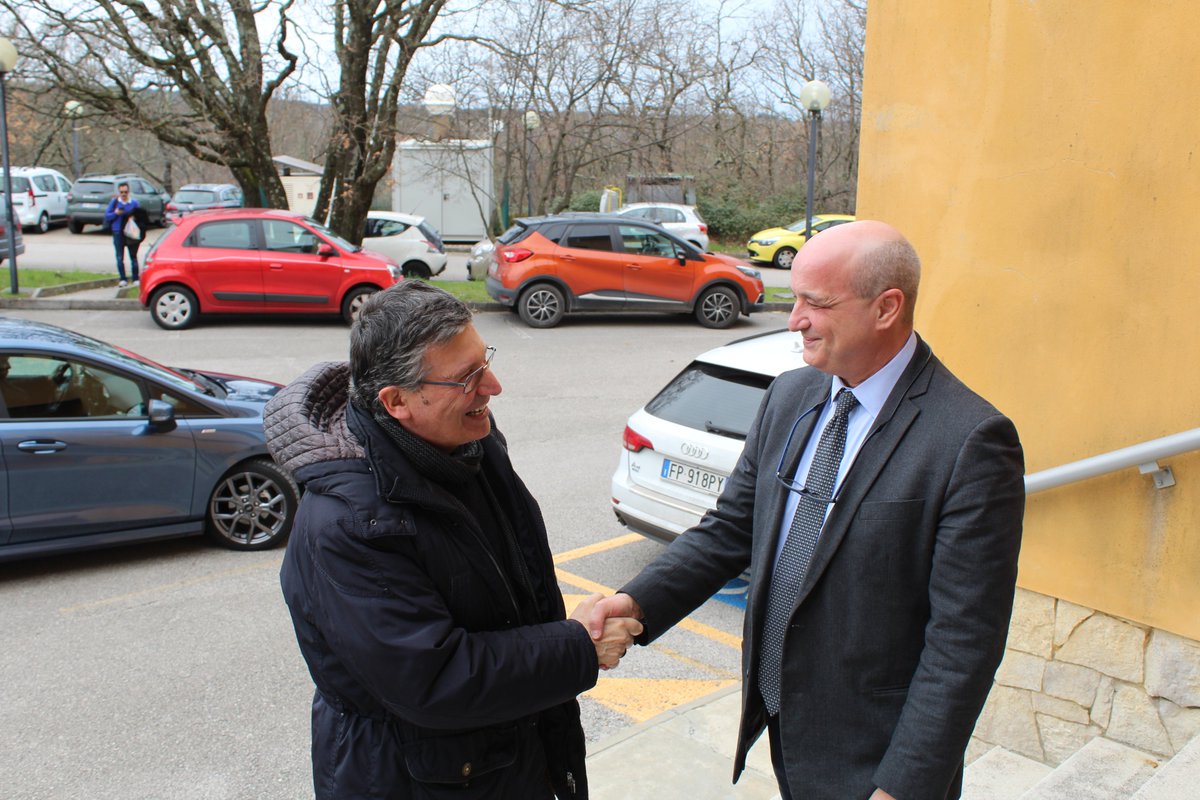 Ringraziamo Sua Eccellenza Monsignor Enrico Trevisi, Vescovo di Trieste, accompagnato dal Segretario Don Angelo Alomoto, che oggi ha visitato la sede di Borgo Grotta Gigante dell’OGS