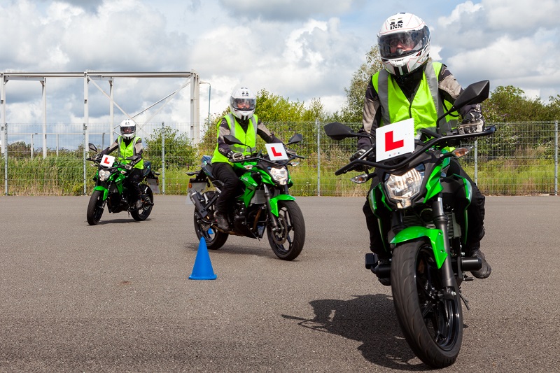 Do you know a 16-24yo who would benefit from additional motorcycle training? Ridefree is an enhancement to compulsory basic training (CBT), consisting of pre-course eLearning modules. Its aim is to help you prepare for your CBT and riding on the road: sysrp.co.uk/ridefree