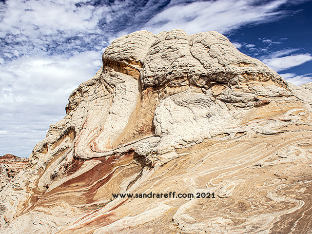 ReffSandra's tweet photo. "Gatekeeper" #whitepocket #vermilioncliffs #nature #photography #landscapephotography #desert https://t.co/b30rcb67Co