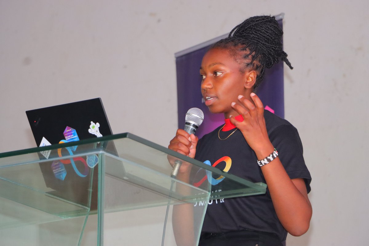 DiscoverJKUAT's tweet photo. Participants at the #interuniversityhackathon have the opportunity to work on real-world problems and develop innovative solutions using Internet Computer Technology. The initiative is expected not only to hone the skills of the participants but also to serve as a bridge between academia and industry.
All the projects that are being presented have been built using Internet Computer technology (commonly referred to as ICP) Internet computer technology is powered by Blockchain. Blockchain is ideally a network of interconnected computers.
#icphubkenya
@icphub_KE