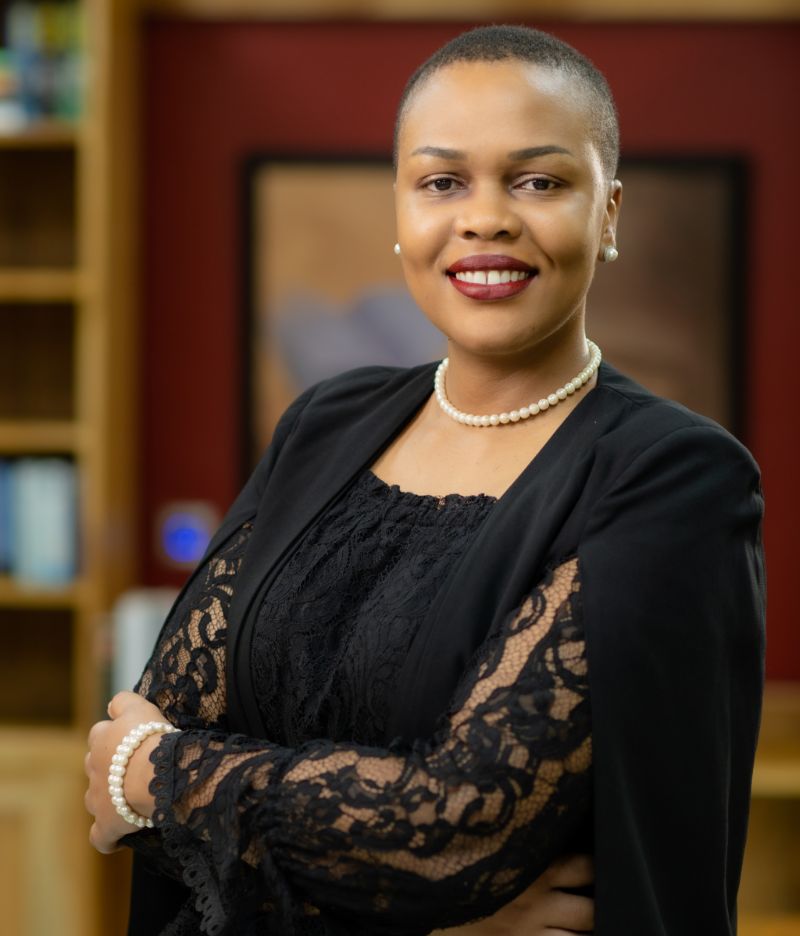 TanzaniaInsight's tweet photo. 𝗧𝗔𝗡𝗘𝗦𝗖𝗢'𝗦 𝗡𝗘𝗪 𝗕𝗢𝗔𝗥𝗗 𝗢𝗙 𝗗𝗜𝗥𝗘𝗖𝗧𝗢𝗥𝗦

𝐆𝐫𝐚𝐜𝐞 𝐏𝐡𝐢𝐥𝐨𝐭𝐞𝐚 𝐉𝐨𝐚𝐜𝐡𝐢𝐦 (member)

Co-founder of Joachim & Jacobs Attorneys, she specialises in banking, finance, corporate, commercial law and civil litigation. She has a masters degree in international commercial law from Kent University.