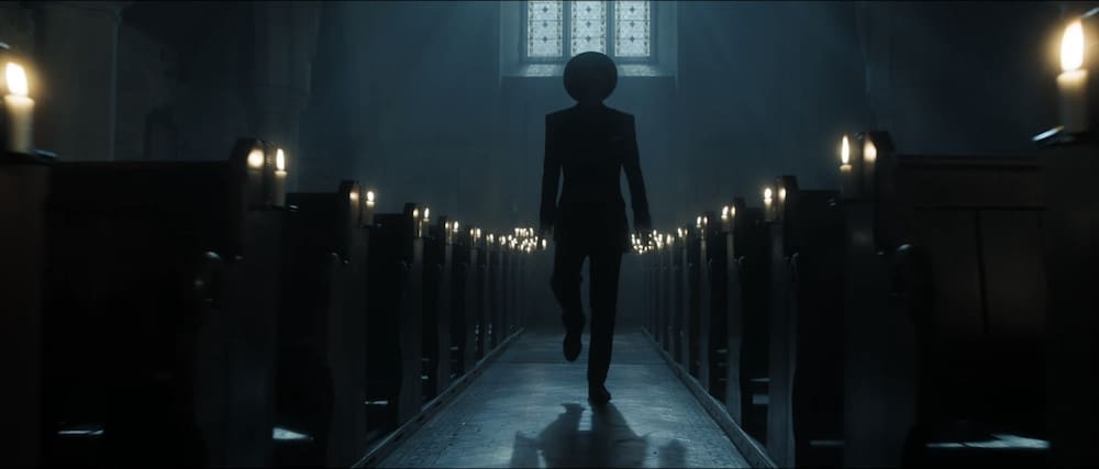oscpiastry's tweet photo. i just think that good omens cinematography https://t.co/I6XjnZYH04