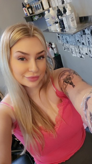 Tattoo day 😎 https://t.co/iQdHPD0jHF<a href="/tag/wow_partner"class="tags"><span>#wow_partner</span></a><a href="/tag/cataclassic"class="tags"><span>#cataclassic</span></a>