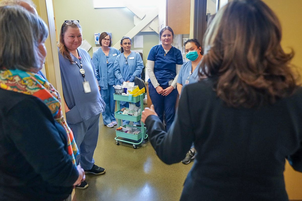 While in the Twin Cities yesterday, I thanked health care professionals who are on the frontlines of our fight for reproductive freedom. They dedicate themselves to providing care for the women of Minnesota, as well as those from states with extreme abortion bans.