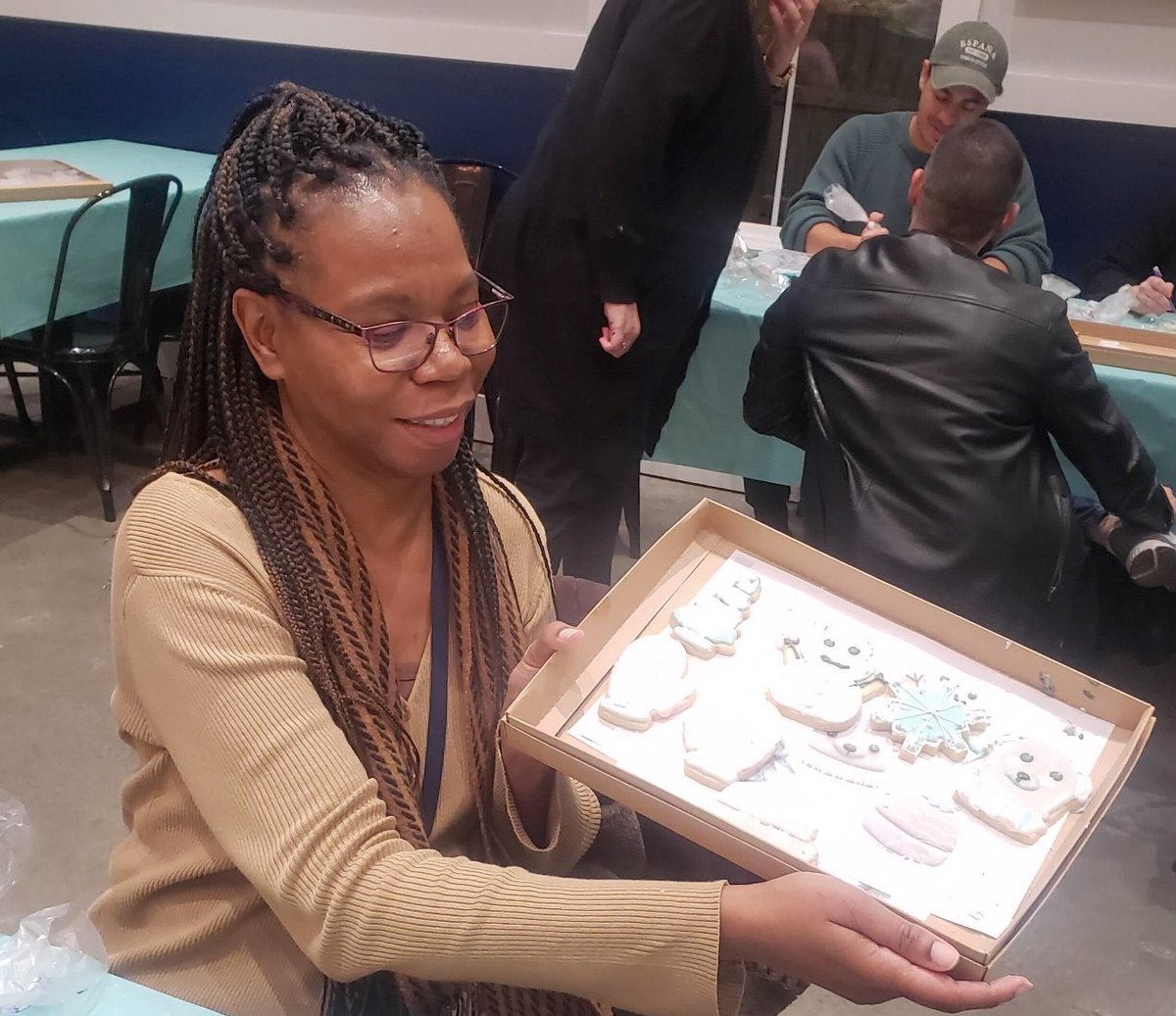 How sweet it is to be a part of our team! The ESL Chili Avenue Office flexed their creative muscles and participated in a cookie decorating class together. Interested in starting a career as unique as you? Learn more: esl.org/careers?utm_ca… #ESLCareersROC #ROC #CreditUnion