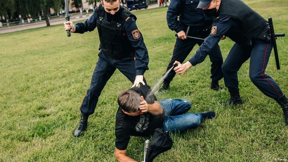 Today is an international day against police brutality. At this day I would like to remind you all that the only way to stop police brutality is to abolish the institution of police and replace it with solutions that actually deal with problems. #ACAB #15march