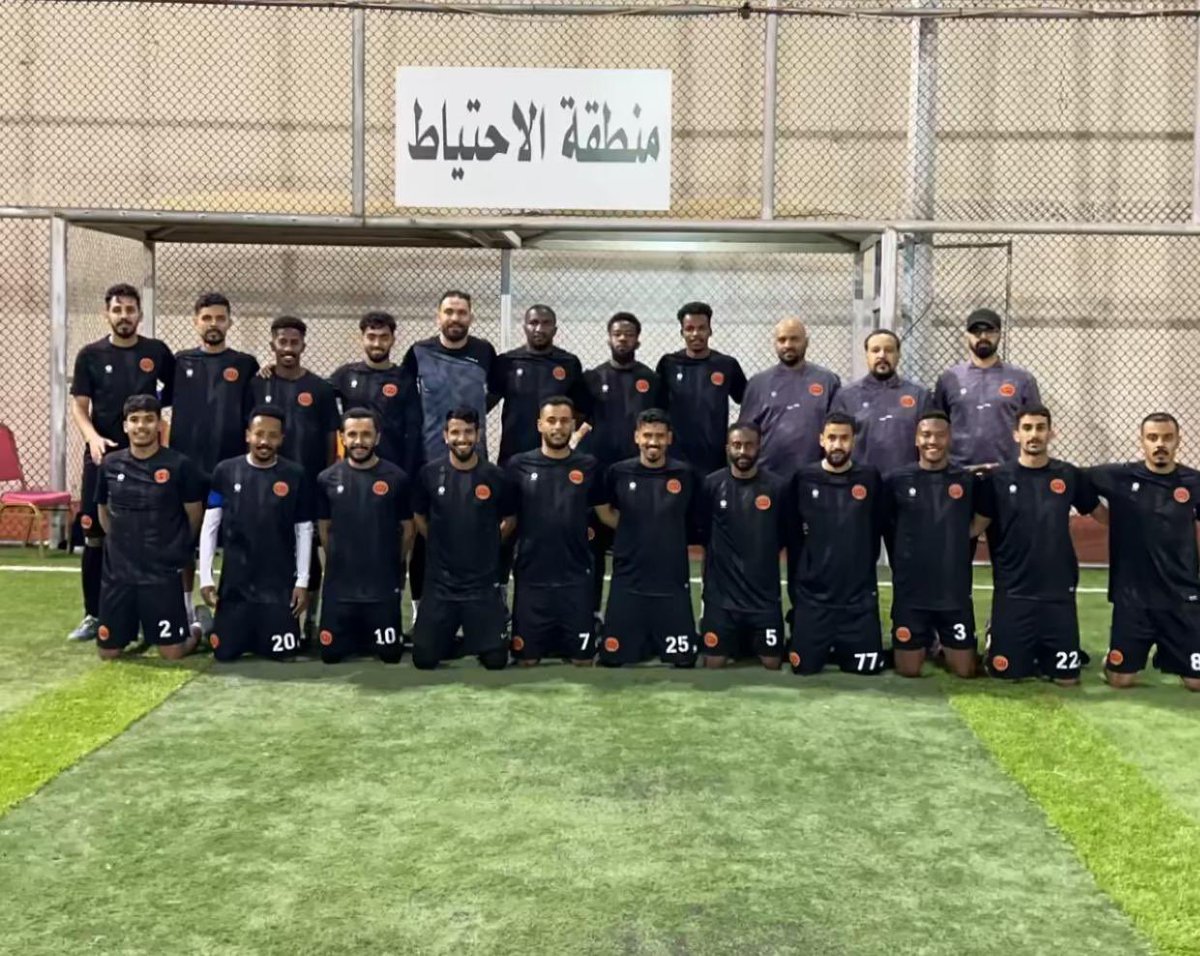 🏁 - نهايه المباراة  ​:
ٰ
🚩 - لآروخـا (3) 🆚 الشقردية  (3)
🏆 - مباراه رسميه 
🏟 - ملعب أكاديميه جو " المزاحميه  "
⏰ -د.30
⚽️- سجل كلاً من :

نايف المحمود⚽️
فهد عصام ⚽️
عبدالمحسن البلادي ⚽️

#لاروخا 
#كبير_الشمال
#سفير_الشمال