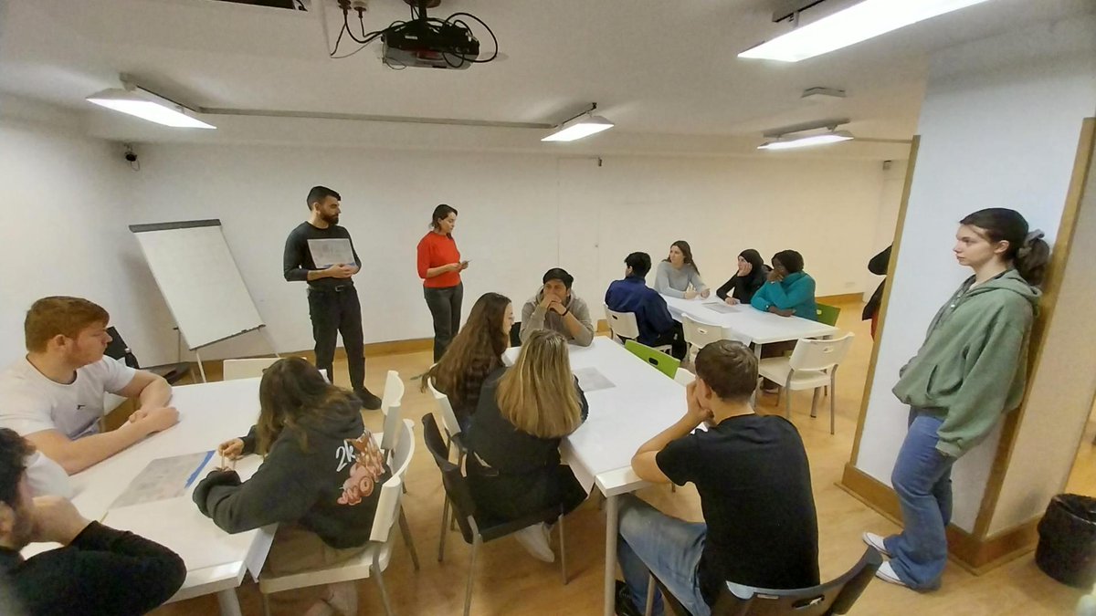 Iesfedericafuen's tweet photo. Visita de los alumnos de FPBásica Administración al @museoico
#datsur #fp #formacionprofesional #comunidaddemadrid #soyfp https://t.co/twcsrYZwZV