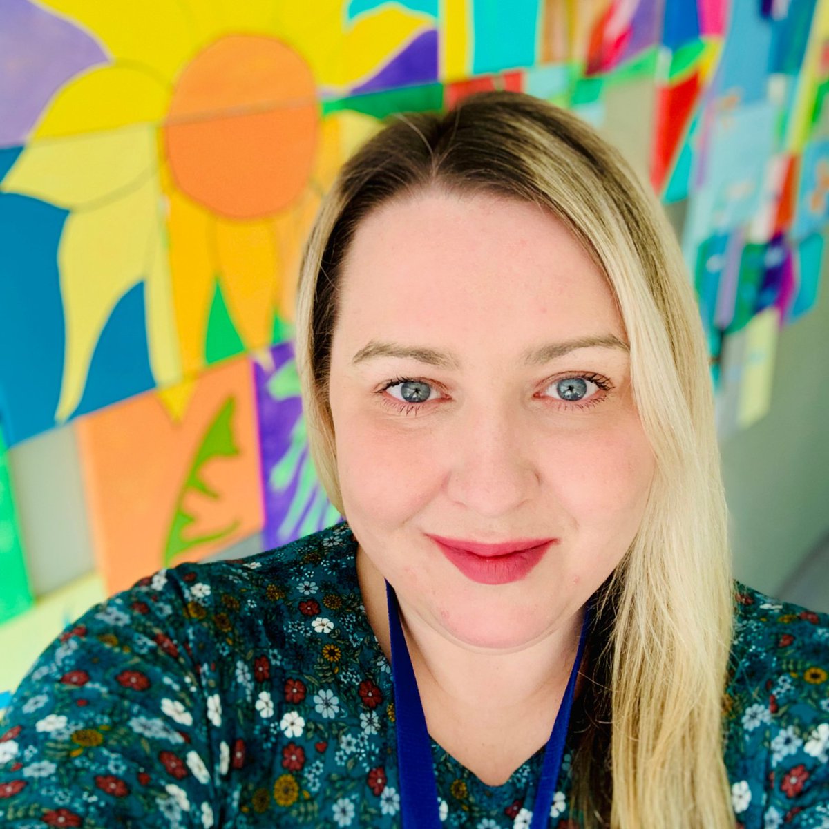 Meet Katie, our dedicated social worker at Naomi Centre, providing safe housing & support for young women. With years of experience across various programs at Stella’s Circle, her passion for frontline, non-judgmental community work shines through in every aspect of her role.