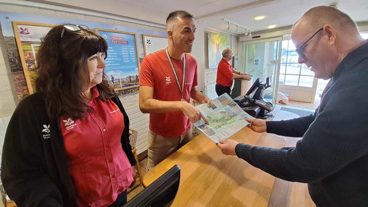 WE ARE OPEN! Our friendly Reception team will be here to greet visitors and send them off on an adventure with a handy map and a smile😀 nationaltrust.org.uk/visit/dorset/b… #BrownseaIsland #VisitDorset #LetsGoOutBournemouthAndPoole #WhereCanWeGoDorset #Poole #Bournemouth #Swanage