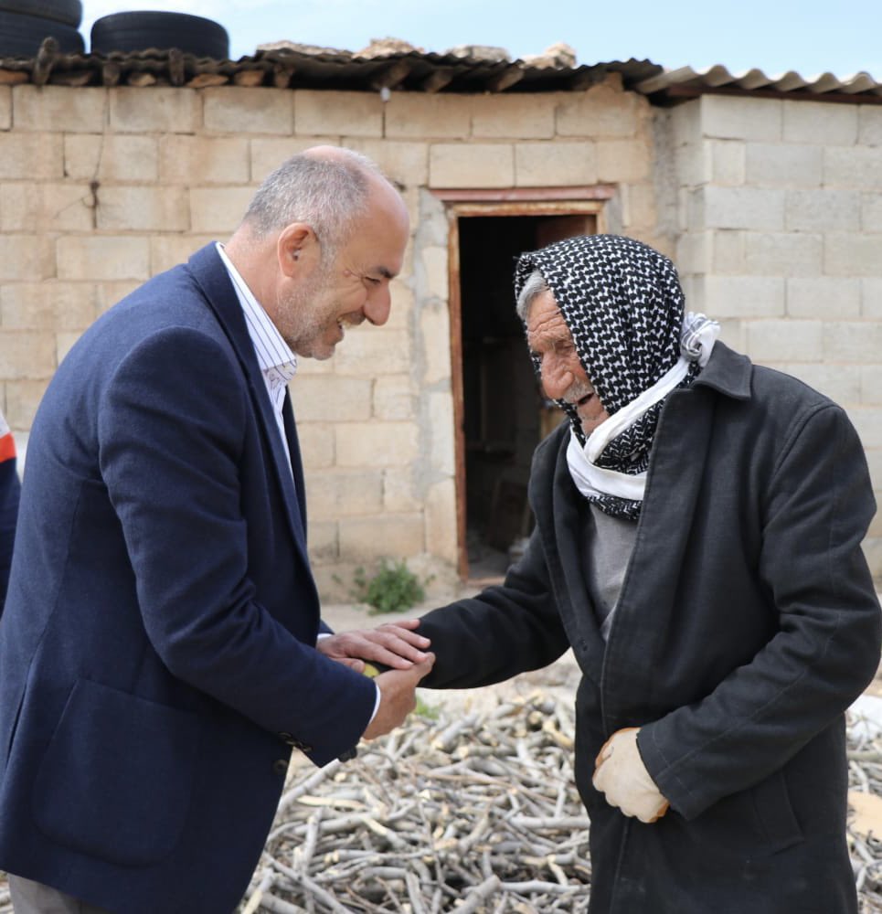 SuphiAksoyB's tweet photo. 📍Büyükhan 

AK Parti İlçe Başkanımız Yusuf Çakmak ile birlikte Büyükhan mahallemizde kıymetli hemşehrilerimiz ile bir araya geldik.

Tevazu, samimiyet ve gayret ile…

@akpartiurfa @Akbozova1 @bybekirbozdag @yzyilmaz55 @aysesula @zabeyazgul @adelioglu63 @yusufcakmak63 https://t.co/sL2eJadX1w