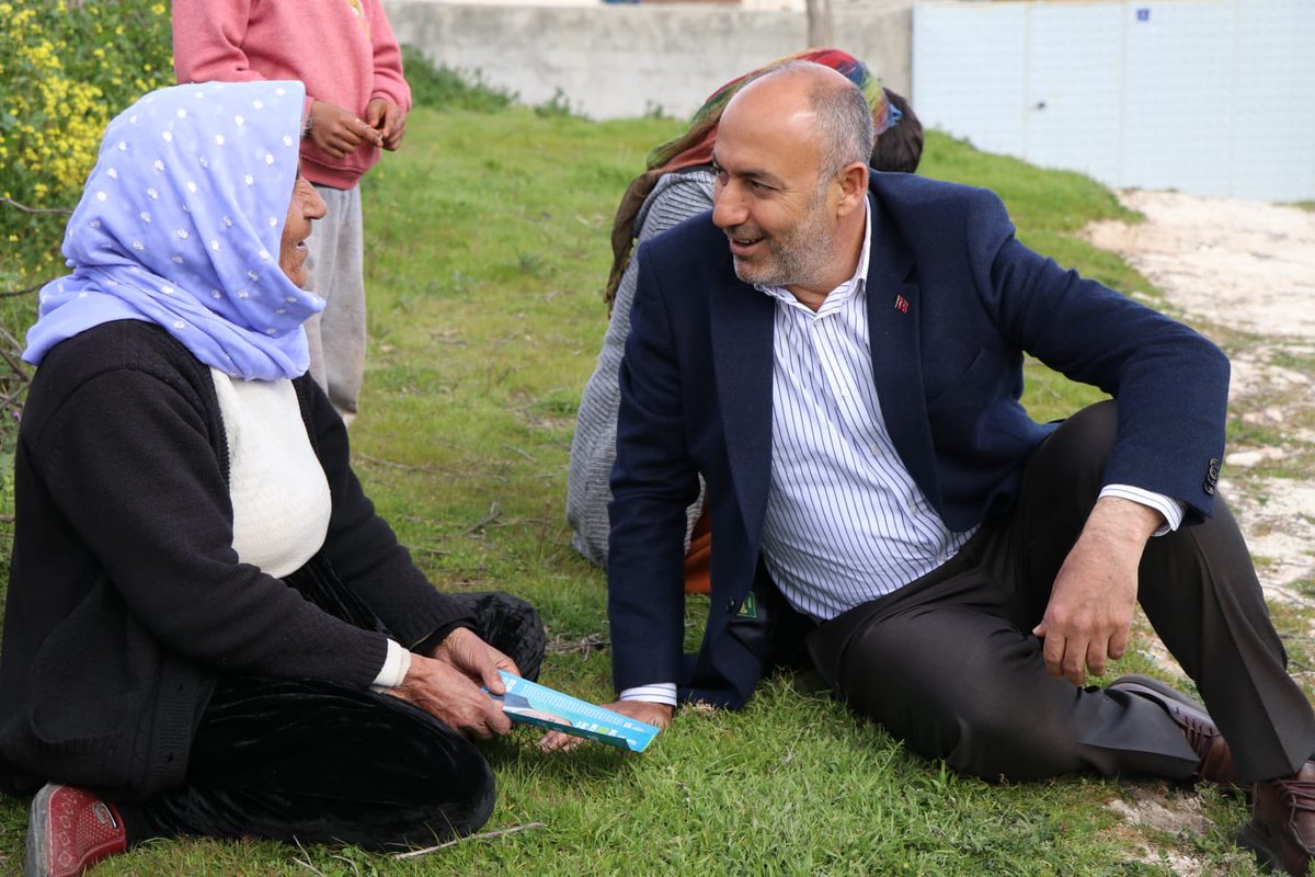 SuphiAksoyB's tweet photo. 📍Büyükhan 

AK Parti İlçe Başkanımız Yusuf Çakmak ile birlikte Büyükhan mahallemizde kıymetli hemşehrilerimiz ile bir araya geldik.

Tevazu, samimiyet ve gayret ile…

@akpartiurfa @Akbozova1 @bybekirbozdag @yzyilmaz55 @aysesula @zabeyazgul @adelioglu63 @yusufcakmak63 https://t.co/sL2eJadX1w