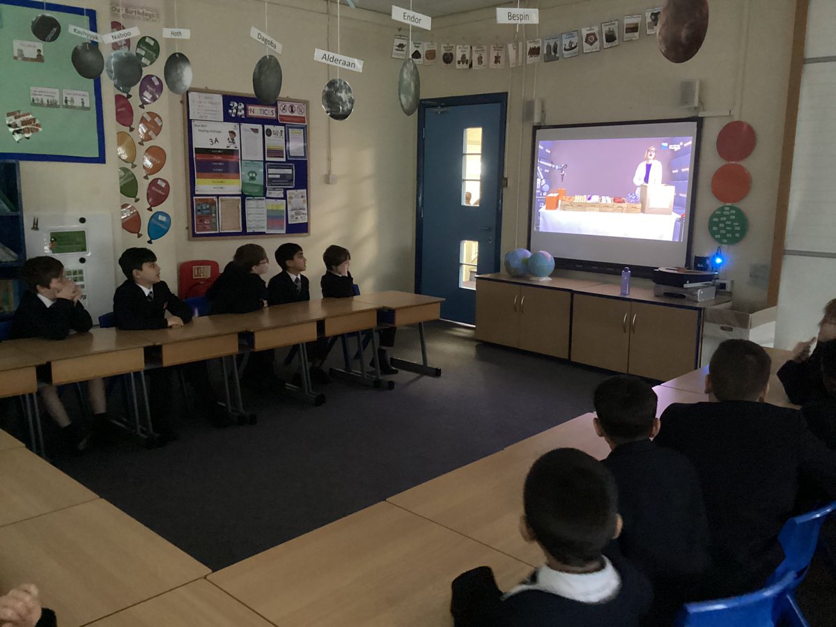 TeacherMrPrice's tweet image. On Wednesday Year 3 took part in the #bupacodingday. It was great fun with some really engaging coding activities. Thank you @gwtp_uk
@BoltonSch @BSPDJnrBoys #BSPDJBComputing