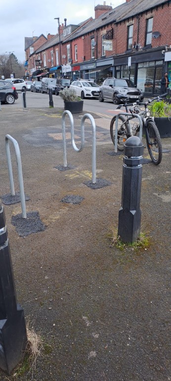 DominicSweeting's tweet photo. @joraupa @CycleSheffield 2 stands added outside Hunters Bar primary. Further parking on Sharrow Vale Rd may require build-outs and Traffic Regulation Orders due to controlled parking zones and very limited footway widths. This significantly increases scheme costs. https://t.co/Y5whAzaNyo