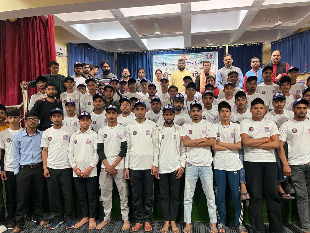 केंद्रीय संस्कृत विश्वविद्यालय श्री रणवीर परिसर की राष्ट्रीय सेवा योजना इकाई द्वारा आज #युवा संवाद #@2047 कार्यक्रम का आयोजन किया गया।
<a href="/_NSSIndia/">NSS India</a> 
<a href="/CentralSanskrit/">CENTRAL SANSKRIT UNIVERSITY</a> 
<a href="/NssrdD/">NSS Regional Directorate Delhi</a> 
<a href="/csujammu/">केन्द्रीय संस्कृत विश्वविद्यालय, जम्मू</a>