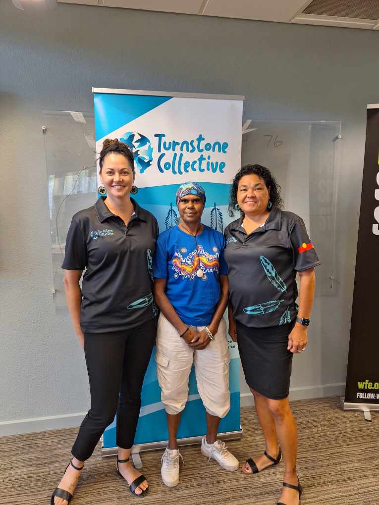 Shirleencampbe5's tweet image. Had one of a few training was my #1 with these Awsome ladies! &amp;amp; #Mparntwe Alice Springs got to have the #1st Training Workshop ad wanna thank these Awsome Deadly Strong Courageous Black Women's. @DeshongMichelle @CarlaMcGrath @LiciaHeath.  
@taylorcomms @ChayBrown1