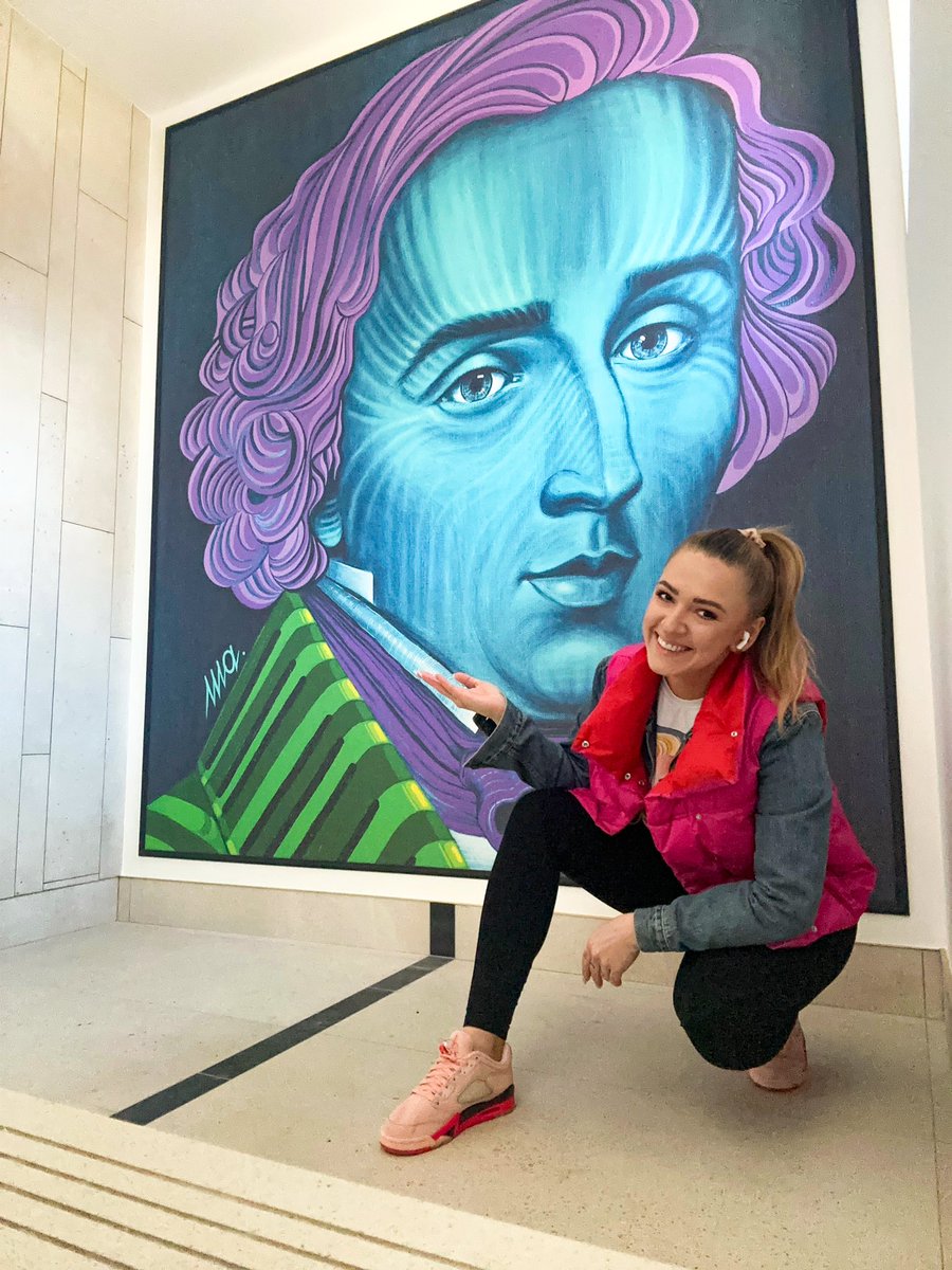 Moje dzieła w rozmiarze 3m w nowej inwestycji w Warszawie. Taka klatka schodowa robi różnicę :)