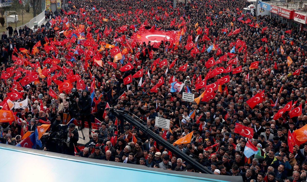 İpek Yolu’nun hiç sönmeyen kutup yıldızı, medeniyetler beşiği, tabiatıyla, kültürüyle, insanıyla dünyanın gıpta ettiği Van... Teşekkürler Van! 🇹🇷