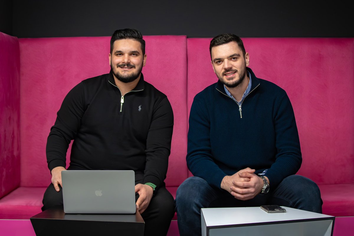 #BOOSTKosovo here to spotlight innovators like #HoyoTech that leverages technology to improve 🏠energy efficiency. 👨‍💻 Through the use of #AI, #HoyoTech is offering sustainable solutions to households to make their 🏡 greener & more efficient.