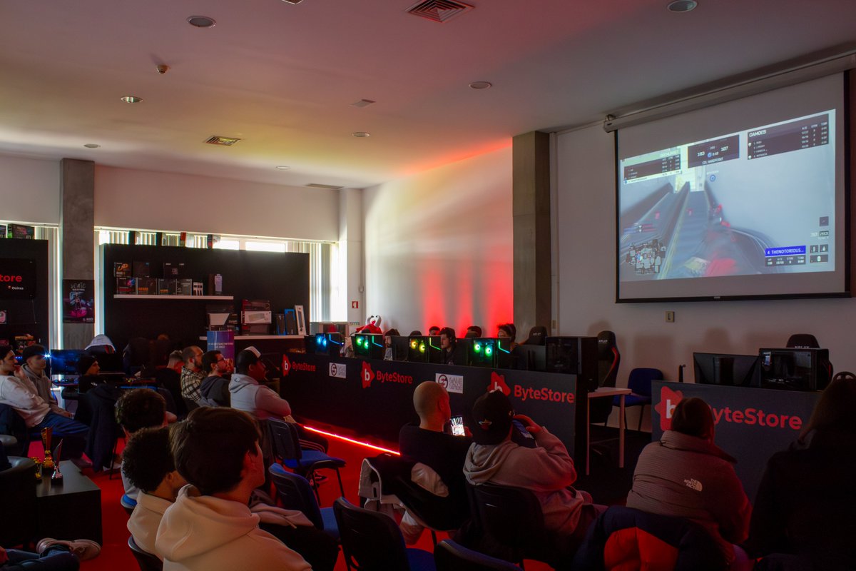 Another one?

LA-LA-LAN COD PT 🎮

Inscrições abertas para dia 27 de abril na <a href="/GameStageOeiras/">GameStage</a> 👀

👤 Limite de 8 equipas
100💵 por equipa
100% payout

bit.ly/LANCODPT

Limite para inscrições: 23 de março