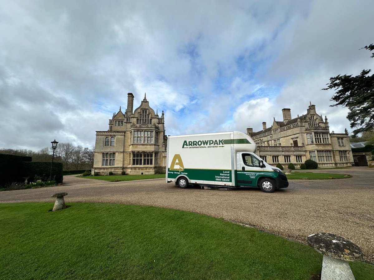 ArrowpakInt's tweet image. Prestigious move today, #professional #movers #arrowpak