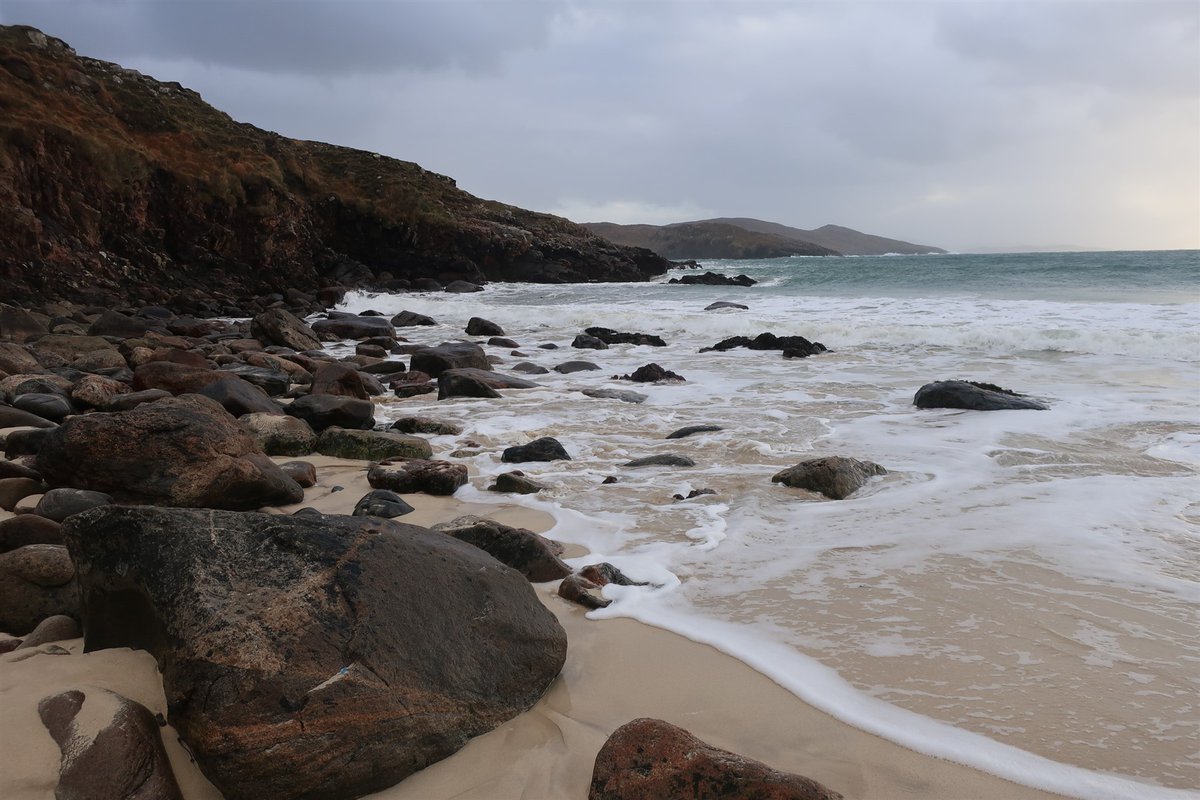 BBC ALBA announces first high-end Gaelic drama series set to hit international screens in 2025

BBC ALBA has commissioned a brand-new TV crime thriller (4 x 60’) which will be the biggest and most high-profile Gaelic drama series in the channel’s history.

tinyurl.com/2f8ee6k4