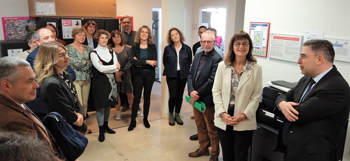 11Dsden's tweet photo. Ce matin à la DSDEN de l'Aude, visite de Mme Sophie Béjean, rectrice de la région académique Occitanie, rectrice de l'académie de Montpellier et Chancelière des universités qui a rencontré l'ensemble des personnels ainsi que des élus du département. @acmontpellier https://t.co/FAFif9aJrj