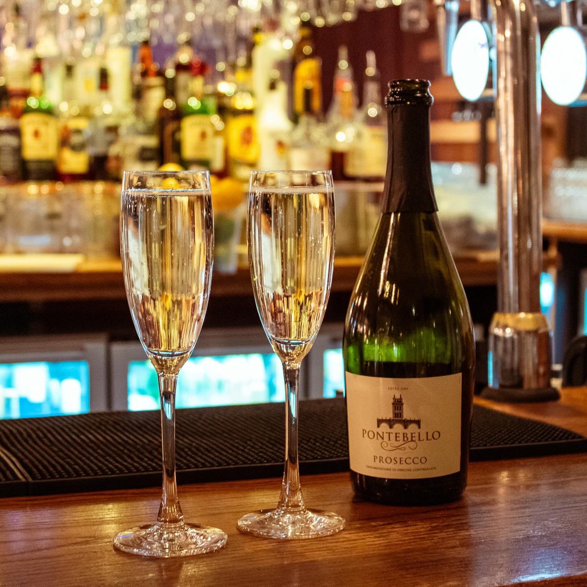 SaintPaulsHouse's tweet photo. Indulge in an Easter feast with us, filled with exquisite roasts and unforgettable moments! 🌸🍽️

🌷 Reserve your table now, Book a table with us https://t.co/16CJAitETs

#Celebration #SundayRoasts #Easter #JQ #BRUM #Birmingham #Dining https://t.co/7gYdFqRnCP
