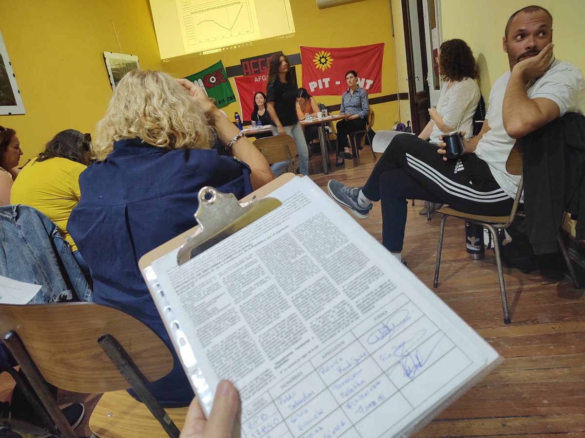 JacintoAFGAP's tweet photo. Asamblea extraordinaria de #AFGAP: Ejemplo concreto de la democracia sindical,... Debatiendo y resolviendo colectivamente la orientación de nuestra organización.
#COFE #PITCNT
@AfgapO @COFE_PITCNT @PITCNT1 https://t.co/I9xZlXuIPE