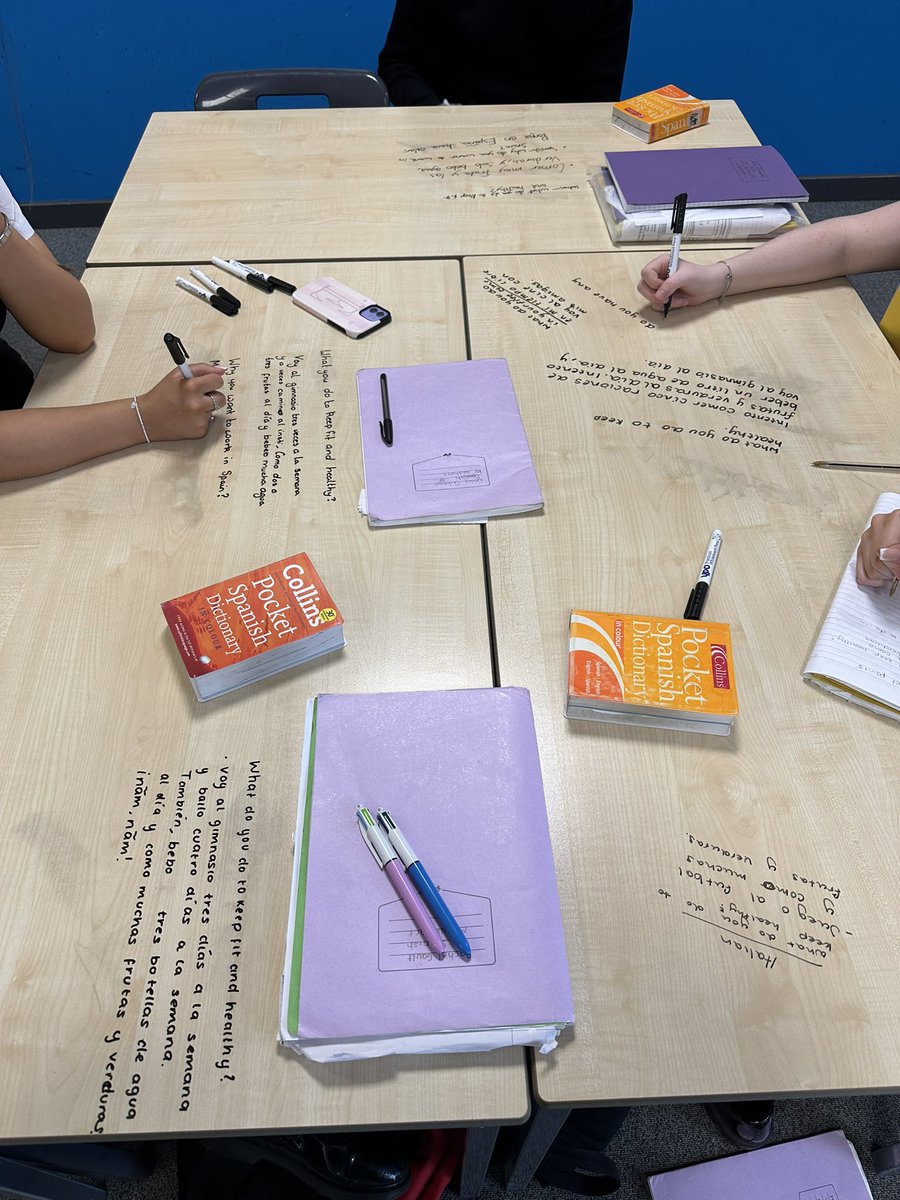 MrMWishart's tweet image. Great efforts from my S4 Spaniards this week! Amazing Talking exams from N5s and N4s, &amp;amp; today we wrote on the desks to practise some unpredictable bullet points for the writing exam! Lots of beautiful written and spoken Spanish this week! @stambrosehigh #LearninginFAITH 🗣️🇪🇸✏️🌟