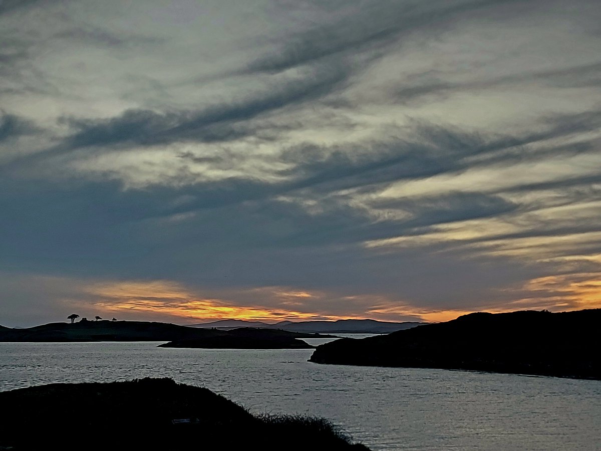 End of a perfect day in #WestCork .....

#petday #roaringwaterbay #skibbereen #purecork