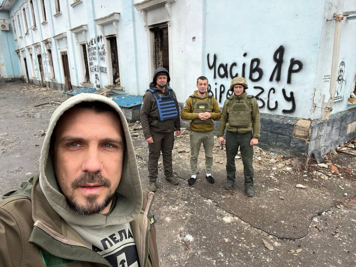 YRepich's tweet image. Часів Яр
Допомогли цивільним 
Помолились за хлопців.
Приєднуйтесь до доброї справи
4149499392124747(5000грн.
На паливо)
Збираємось на Херсон.