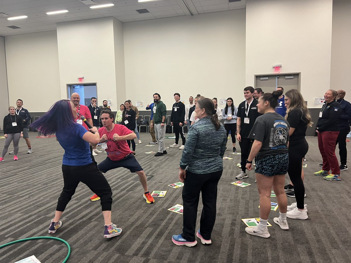 JrV4Victory's tweet photo. Intentional SEL in Physical Education w/ @BolgersPowerPE &amp; @MegaeraR #SHAPECleveland https://t.co/0tNQM4tigI