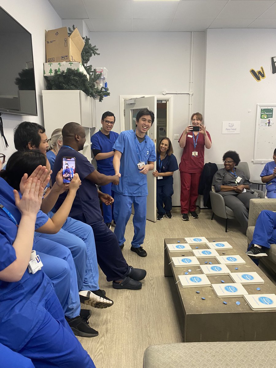 CiaraM20833's tweet photo. The secret is finally out!! Wonderful day celebrating the first ever DAISY award in ED. No 1. Challenge to get him away from the patient for 5 minutes No 2. Challenge sneaking around the department decorating. Great day though and thank you too @MLU_1981 @olulat3 #welldoneEd https://t.co/BQ7HYUdmZE