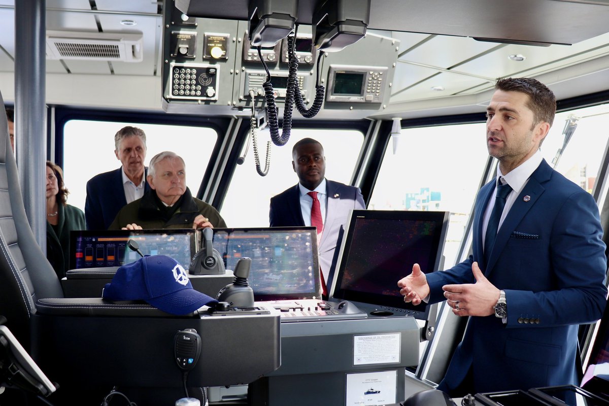 AHOY! Beautiful day to launch the first crew transfer vehicle built here in RI at Blount Boats & to celebrate our state’s key contribution to U.S. shipbuilding in the growing offshore wind industry. The Gripper will support @OrstedUS’s offshore wind projects in the Northeast.