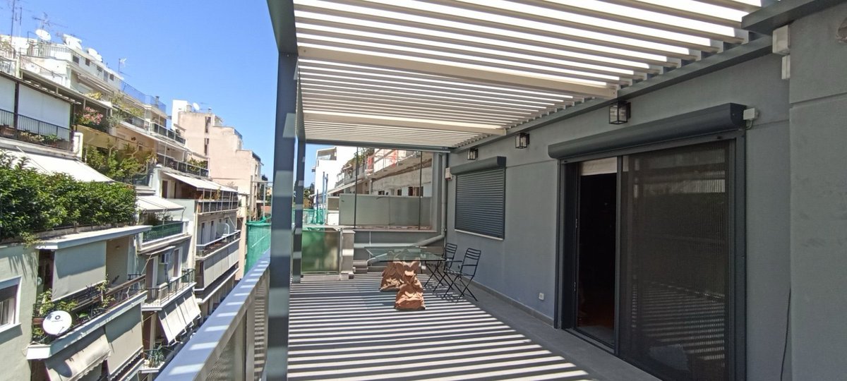 CospiΒιο bioclimatic pergola on the balcony of an apartment in Kolonaki!
#cospicon #cospico #40yearsexperience #outdoorexperts #beoutside #liveoutside #wecoveryourworld #outdoordesign #exteriordesign #moderndesign #pergola #outdoorlife #outdoorliving #outdoorslife  #outdoorstyle
