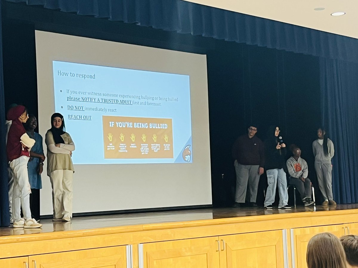 Thank you to the LHS Ss who presented today at the SRM &amp; CHM complexes on understanding Bias, Bullying, &amp; Accepting Differences.  The presentations were informative and a great example of supporting diversity &amp; inclusivity. #KnowYourNeighbor #MSA #LiverpoolLeads #DEIAMatters 🧡💙