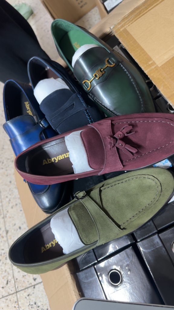 AbryanzOfficial's tweet photo. ABRYANZ collection is located at Gardencity shopping mall the basement. Yusuf Lule road 
Contact: +256 784 106 875

#ShopAbryanz #LoveAbryanz #AbryanzCollection https://t.co/n2u0QSyQIp