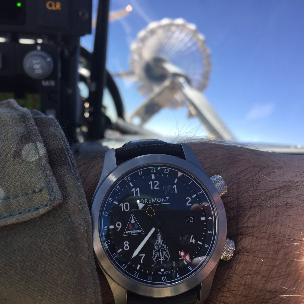 Air-to-air refuelling from a pilots perspective? 👀 This customer submission showcases a pretty unique view from the cockpit alongside their Bremont Tornado IDS. To enquire, contact military@bremont.com #Bremont #Military #AirForce #Watches #Aircraft #tornado