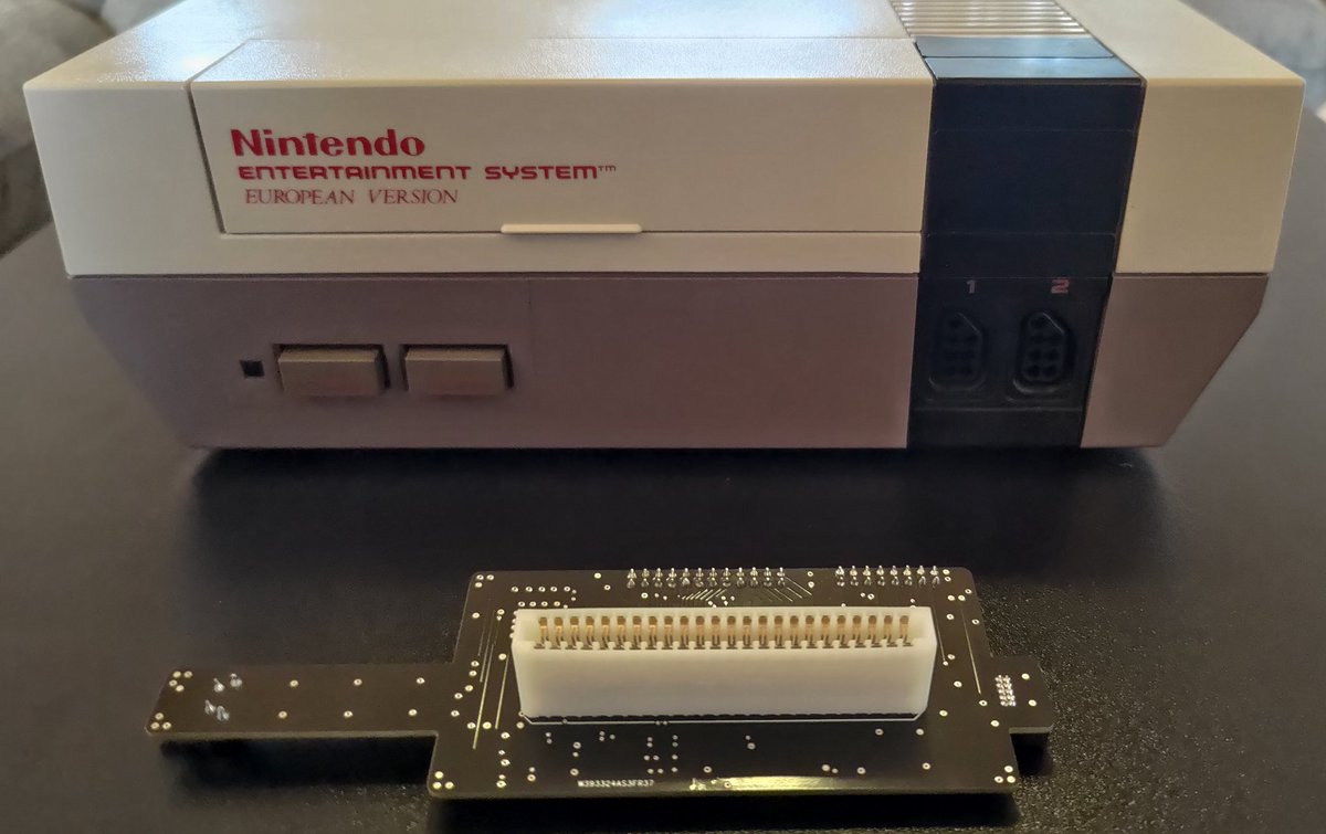 Time2Retro's tweet image. I'm very excited to announce what I've been working on in the background for quite some time: 

NES HUB:
a product to utilise the potential of the commercially unused NES Expansion Port.
Based on a new connector designed to fit perfectly into the Expansion Port.
(1/3)