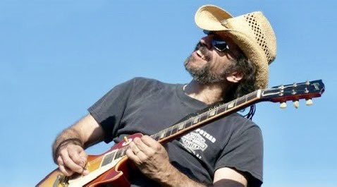 PantheonPods's tweet image. Guitarist @andyaledort returns to talk about his new album, and more on the @JasonATBASRPod! #blues #bluesguitar #guitarists