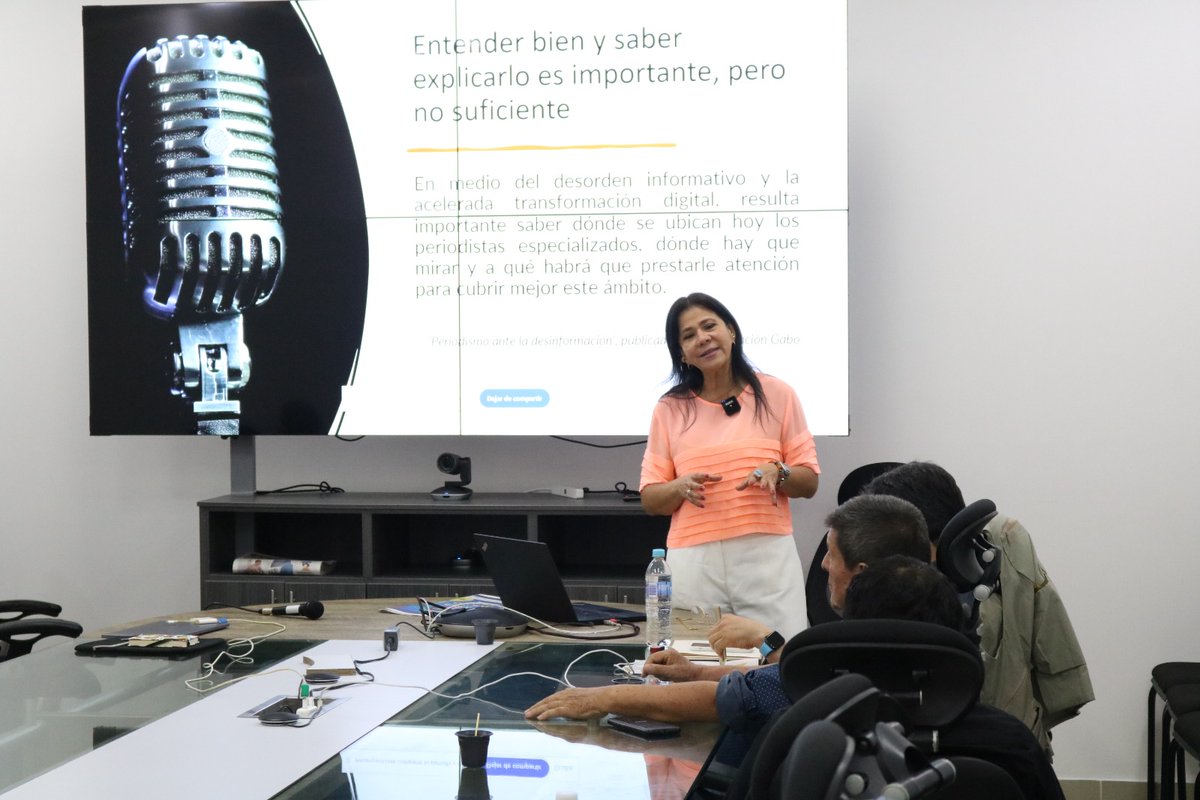 Contar bien la ciencia, herramientas para comunicar ciencia, @XimenaSerranoG en el Encuentro Nacional sobre Comunicación de la Ciencia y el Empoderamiento Social en Yopal, Casanare. Proyecto Casanare Lab Transmedia financiado por @Regalias_gov