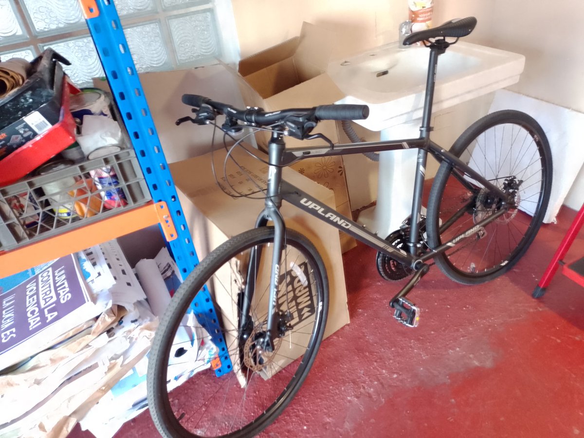 mis compañers de pega hicieron una colecta pa poder comprarme un nueva bici después de que me la robaron, quiero llorar 🥺