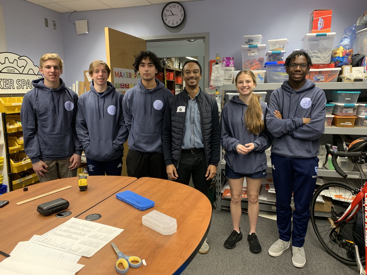 #InvenTeam Update: The end of CCDX week; the start of spring break! We enjoyed chatting today w/ @CountryDay & @MIT alum Renee Peters about his career path, MIT, AI, & projects he has worked on. We also took a group pic with the sweatshirts we made! #WeAreCountryDay @LemelsonMIT