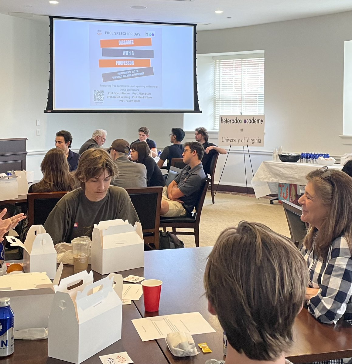 Dining and disagreement made for a terrific lunch for today’s Free Speech Friday event sponsored by @ThinkAgainUVA and @HdxAcademy @UVA. Thanks to the students who came to “Disagree with a Professor” and to our good natured professors @realDLeblang, @BradWilcoxIFS, Sherri…