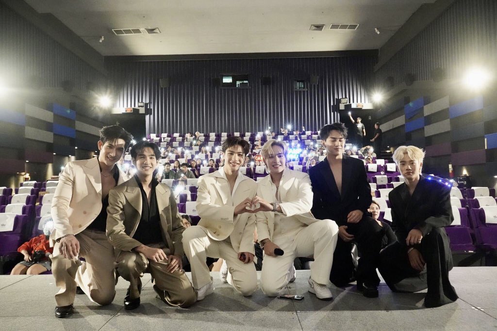 GybProject's tweet photo. Time the series 
ไทม์ ผ่านเวลา : The Last Chapter 

#timetheseries
#TimetheseriesLastchapter
#ไทม์ผ่านเวลา 
#GYBentertainment
#blseries 
#timetheseriesEP10 https://t.co/g7FL1F9n4I