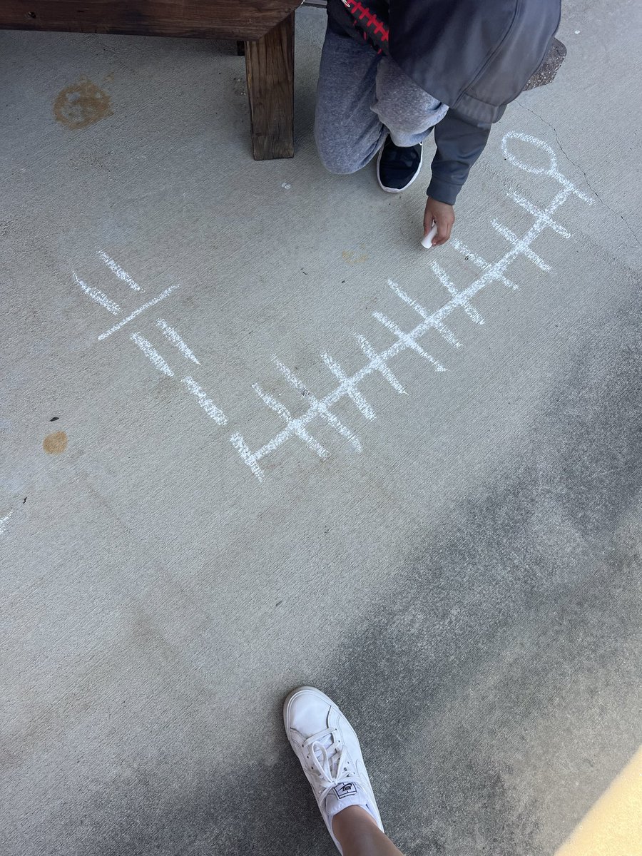 MissEllington_'s tweet photo. ☀️fun in the sun☀️ 
The best way to practice fractions, fractions on a number line and equivalent fractions!! 
@Mrs_Blakes @lauracasey3 @ClarkCreekSTEM https://t.co/or4XYwucuz