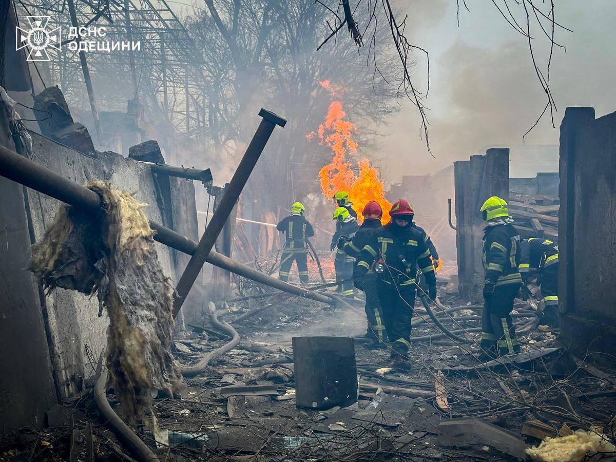 Terrible news from Odessa. Russians struck innocent civilians & then rescuers. This is the work of a terrorist state. Give Ukraine what it needs to protect itself! Standing on the sidelines against evil is not an option.
